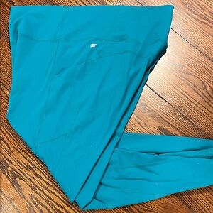 Fabletics PureLuxe Teal Cropped Leggings